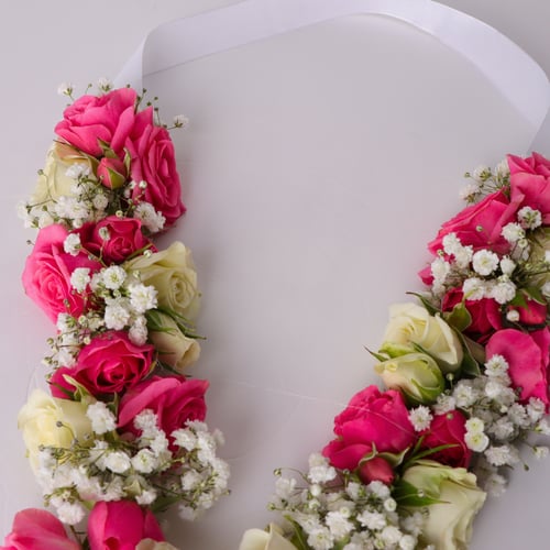 قلادة الورد الطبيعي Q068