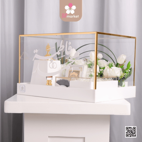 صندوق المهر الملكي مع كتابة الاسماء بأكليريك بارز...