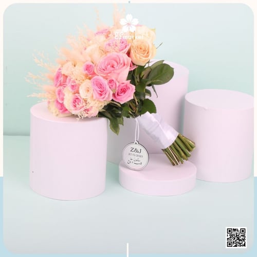 مسكة عروس ورد طبيعي M1254