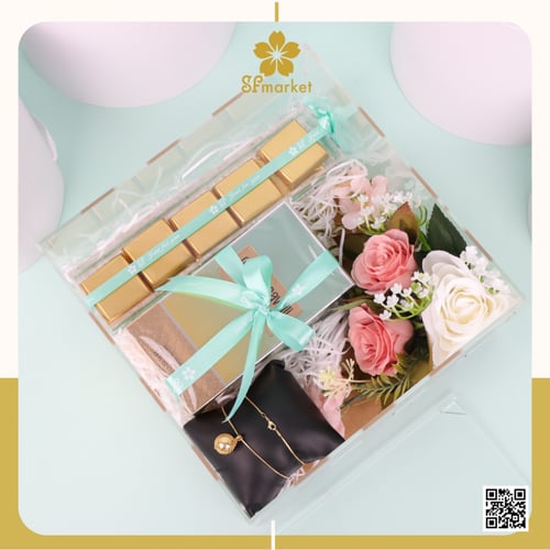 بكج هديا نسائي عطر وقلادة وشوكلاتة B102
