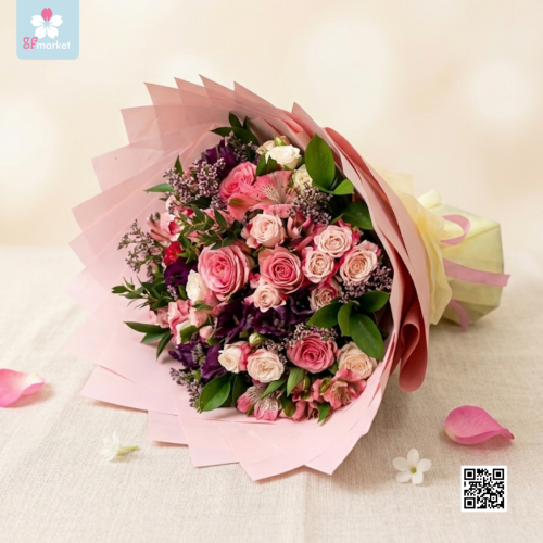 باقة ورد مع تغليف وردي NF090