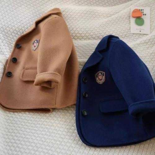 سترة صوفية للأولاد – أناقة كورية للخريف والشتاء