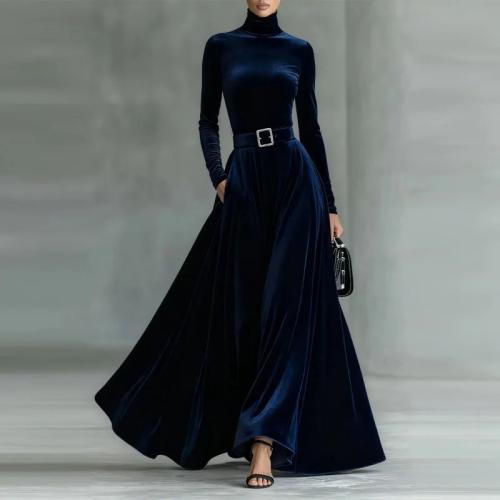 فستان سهرة نسائي طويل بأكمام طويلة وياقة عالية