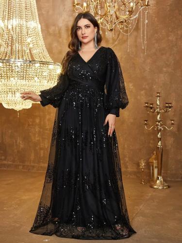 فستان سهرة نسائي – أناقة فاخرة بالترتر