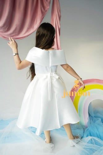 فستان بناتي ابيض