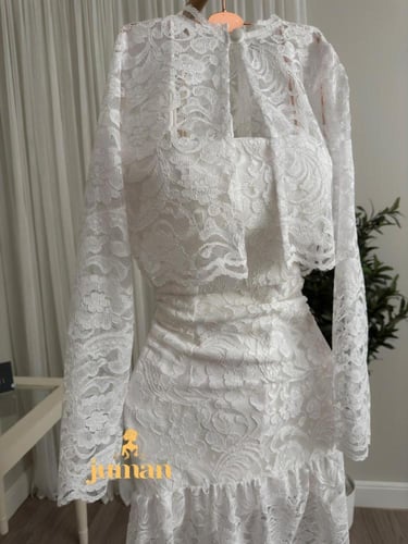 ‏فستان دانتيل ابيض قطعتين