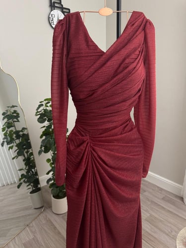 فستان سهره لمعه طويل بكسرات