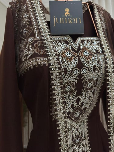 جلابيه رمضانيه بني بتطريز فضي