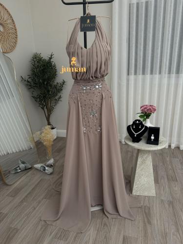 فستان شيفون ناعم بذيل