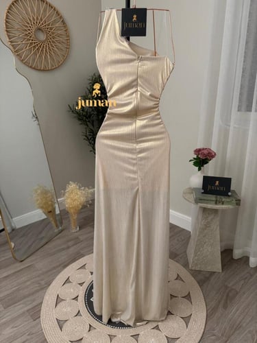 فستان سهره ذهبي