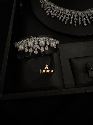 طقم لؤلؤ والماس فاخر