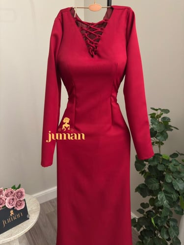 فستان احمر طويل