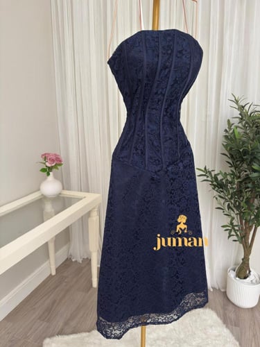 فستان كحلي حيران قطتتين