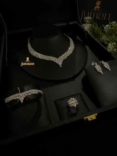 طقم اكسسوار زاركون باورق متدليه