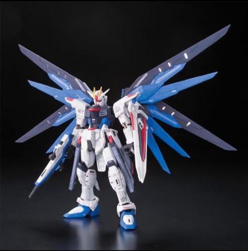 BANDAI [05] ZGMF-X10A Freedom Gundam (RG)