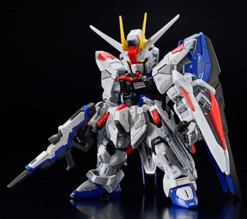 Master Grade SD Freedom Gundam