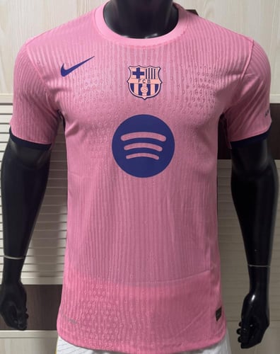 تيشيرت برشلونة اصدار خاص نسخة الاعبين 2025-2026