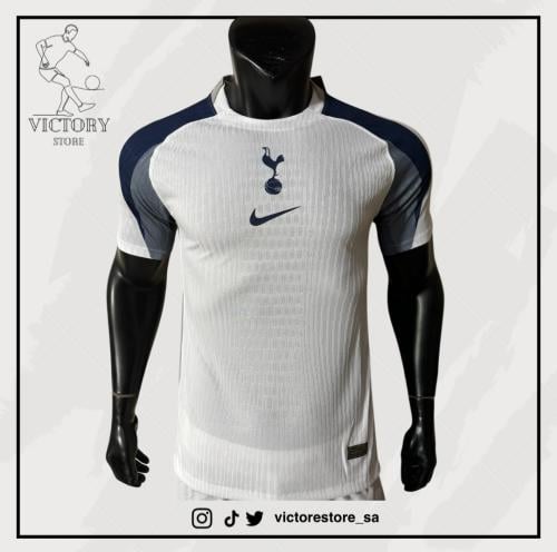 تيشيرت توتنهام الاساسي نسخة الاعبين 2025-2026