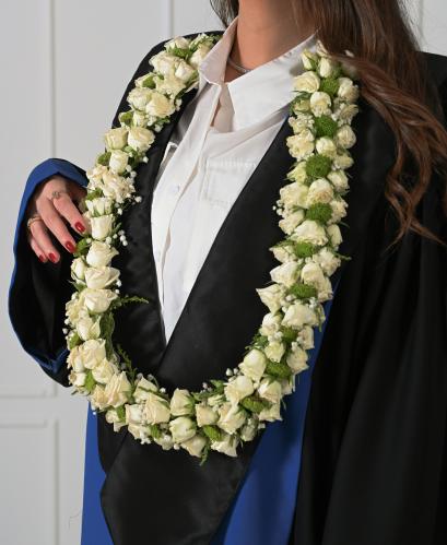 Graduation contract, white - natural rose