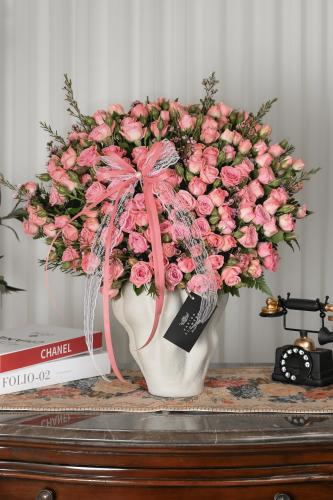 Pink bow vase