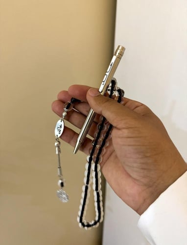 سبحه وقلم بالاسم