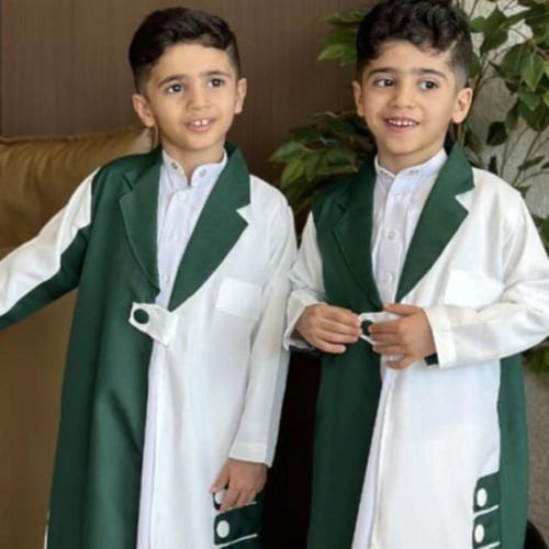 دقلات اطفال بالاسم بتصميم عصري