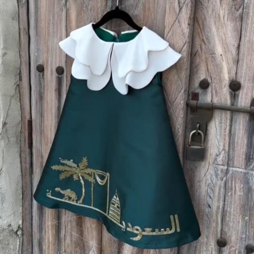 فساتين اليوم الوطني بي عبارات السعوديه تطريز خراز