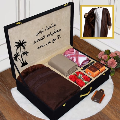 بوكس فخم مخمل مع تنسيق ورد 🌹