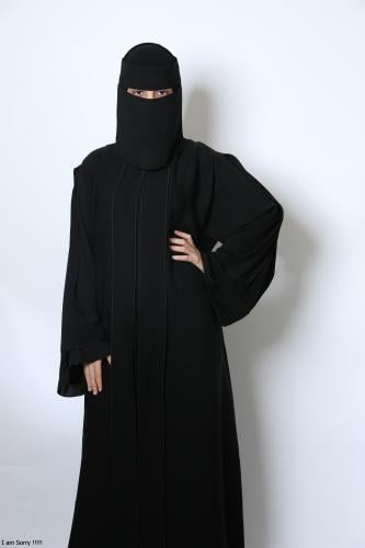 Front shoulder abaya and sleeve and shoulder sewn with U-shaped collar
