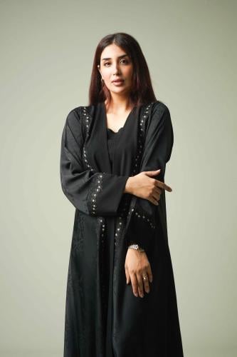 عباية موديل فستان قطعتين لون أسود