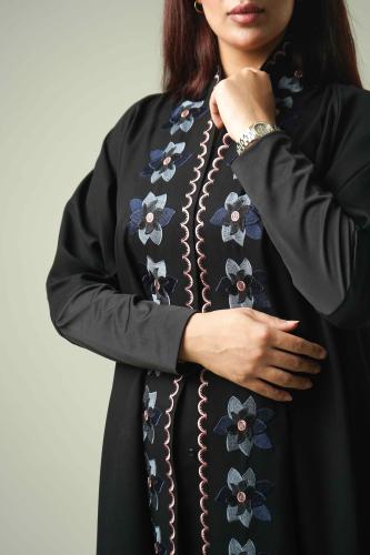 عباية كتف قماش انترنت دبل كلوش كم استرج ملون من الامام كامل تطريز ملون