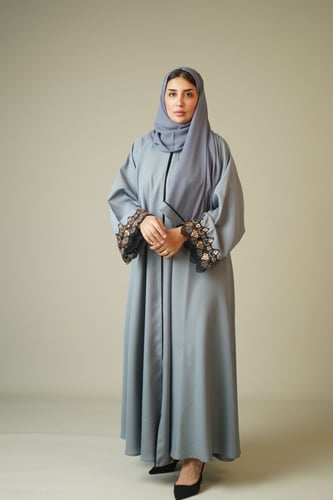 عباية كتف دبل كلوش ملون كم قلفه ملونه خرز و ترتر
