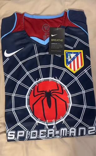 تيشيرت أتليتكو مدريد x Spider-Man 2 مستوحى من إصدا...