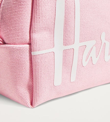 حقيبة مستلزمات شخصيه