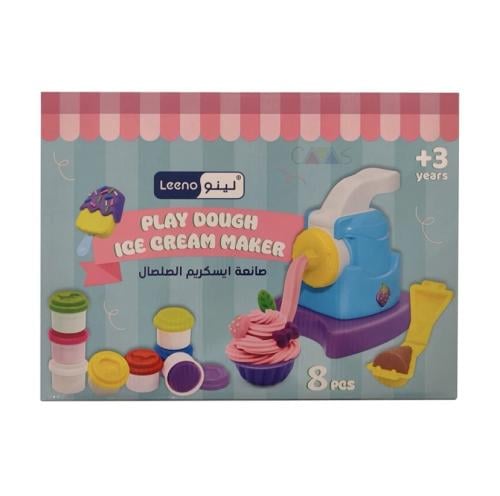 صلصال مع أداة صانعة آيسكريم الصلصال