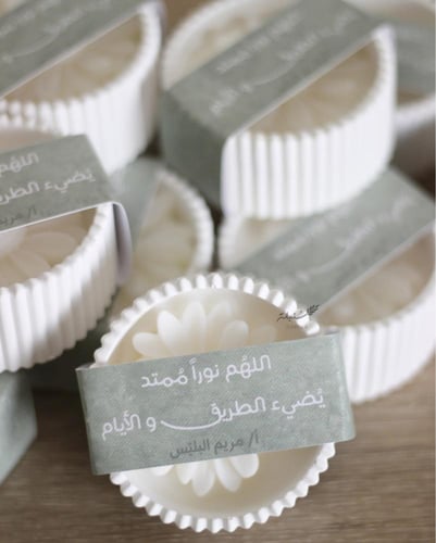 شمع على شكل زهرة