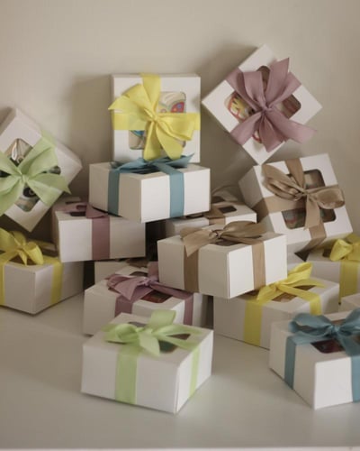 توزيعات أطفال - عدد ٢٤ هدية