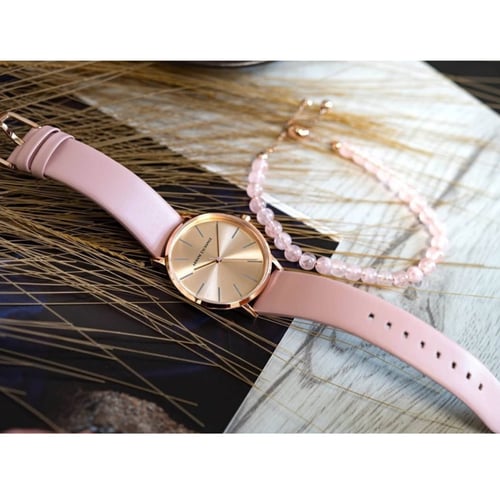 ساعة أرماني إكسشينج لولا كوارتز نسائية مع سوار إضا...