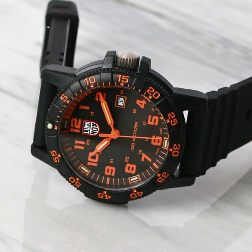 ساعة لوميناكس سي تيرتل جاينت كوارتز رجالية - XB.03...