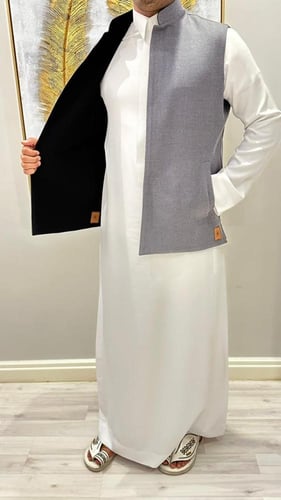 سديري جوخ رمادي مع اسود