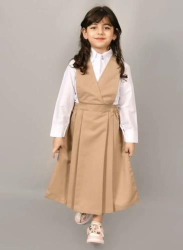 مريول مدرسي بتصميم انيق