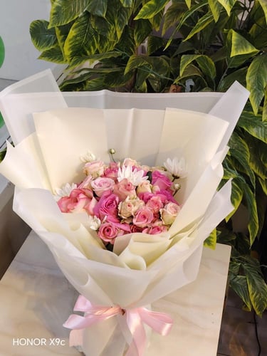 باقة ورد مكس جوري مع بيبي روز،