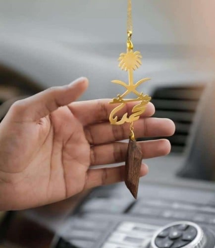 تعليقة كسرة العود سيفين ونخلة