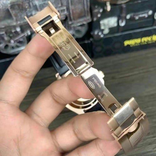 ساعة رولكس يخت ماستر ون روز قولد