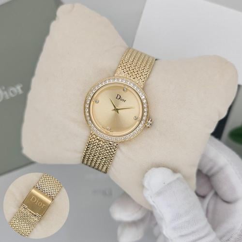 ساعة ديور النسائية