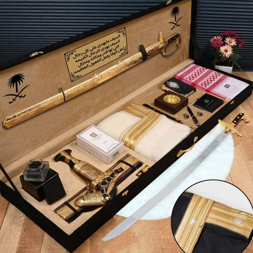 هدية ملكية فاخرة – هيبة المشلح الملكي وارد الأحساء...