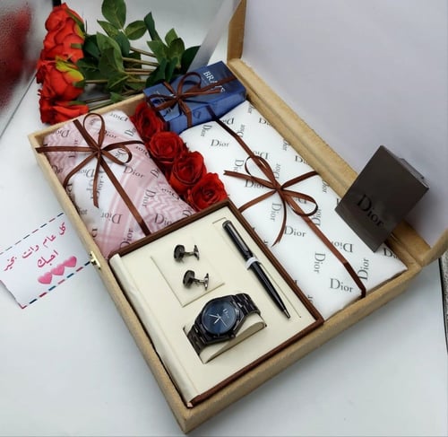 هدية فخمة ديور