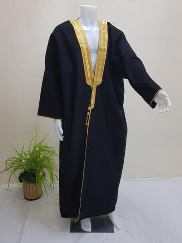 فروه بشت رجالي شتويه مع بكس ملكي لتقدم كهدية