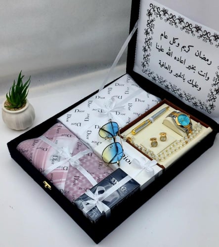 بوكس ملكي ماركة ديور