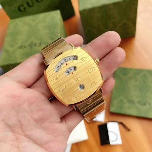 ساعة قوتشي طبلون الرجالية